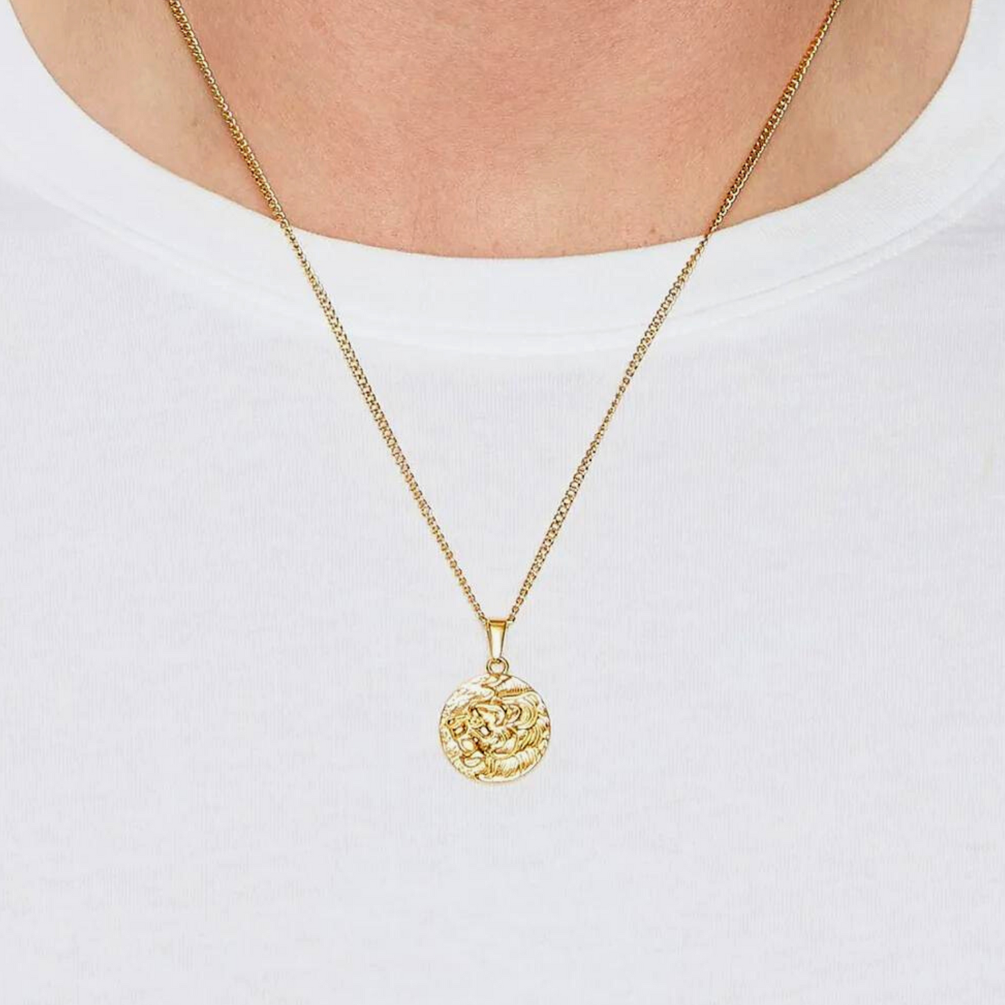 Lion Pendant Necklace (Gold)